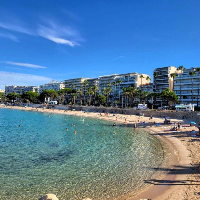 Zamenhof Beach in Cannes